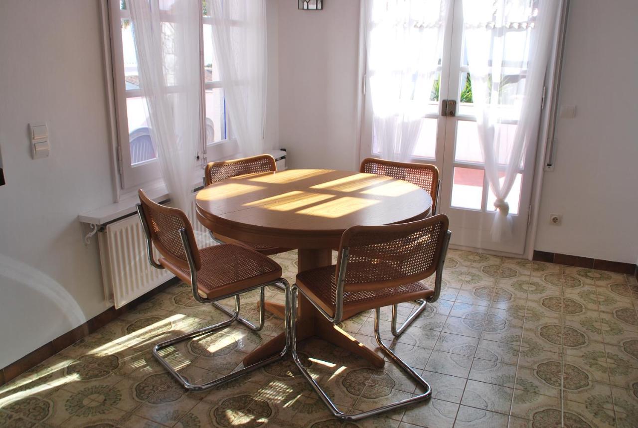 Es Caials Apartment Кадакес Екстериор снимка